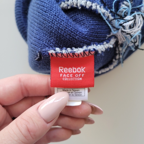 Toronto Maple Leafs Toque - Picture 3 of 3